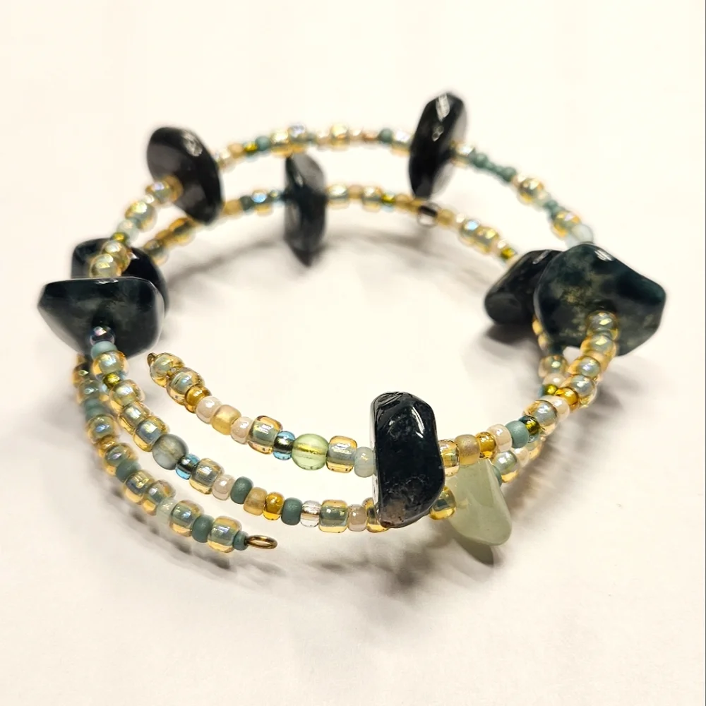 Green Stone Beaded Memory Bracelet